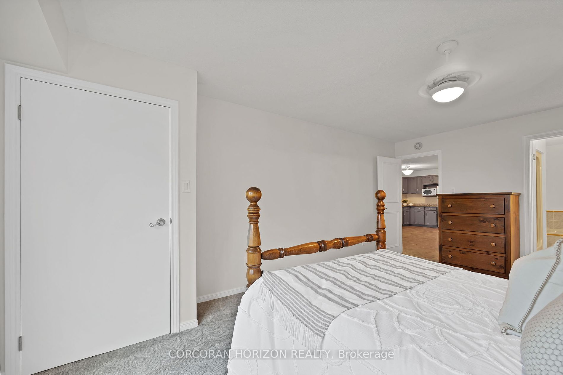 4 Albert Street, #202