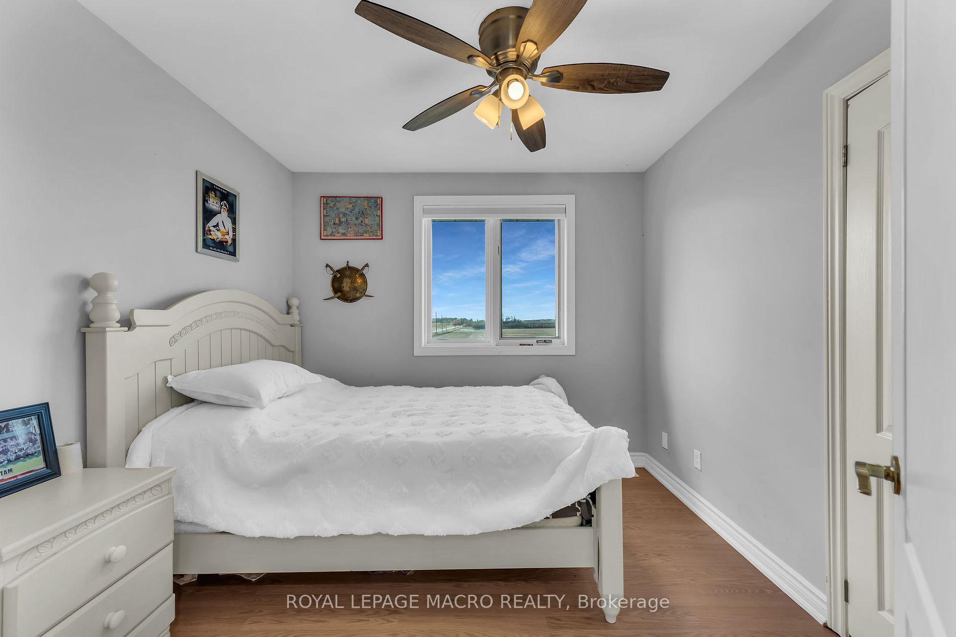 283 Second Road E