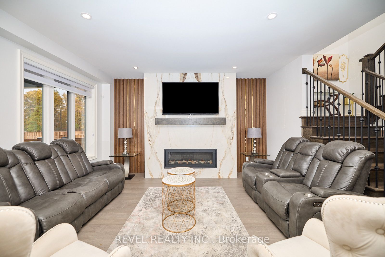 8921 Emily Boulevard