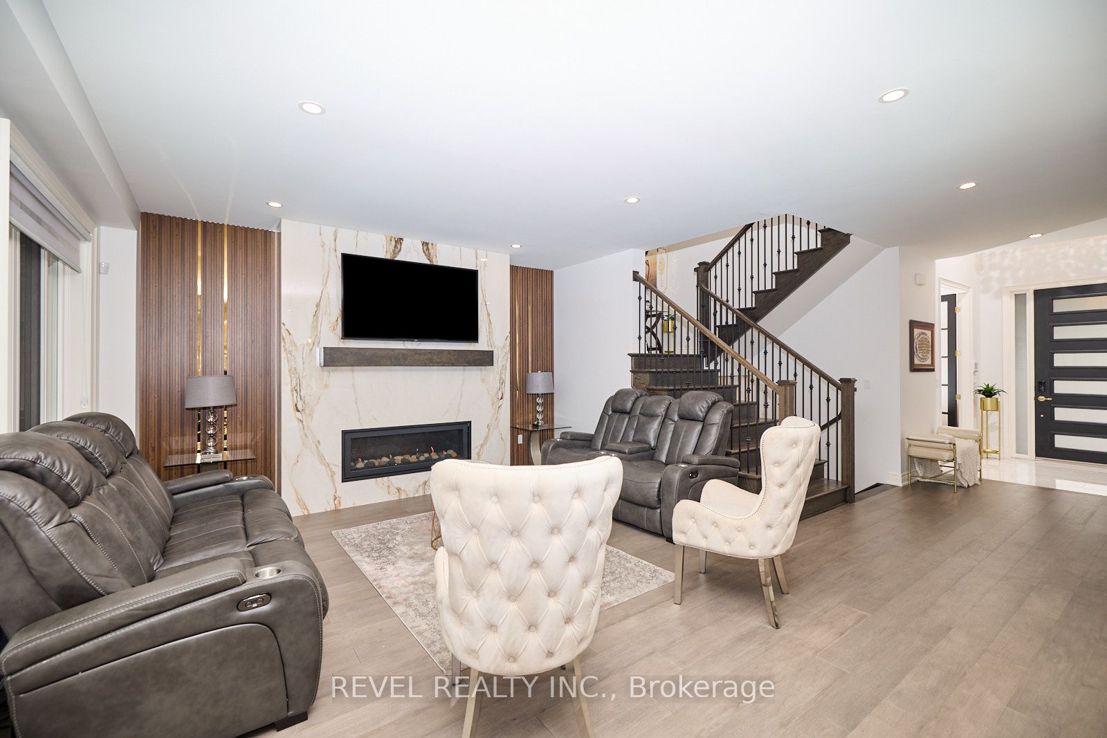 8921 Emily Boulevard