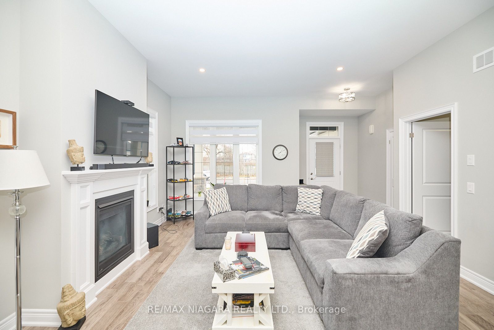 3544 Canfield Crescent