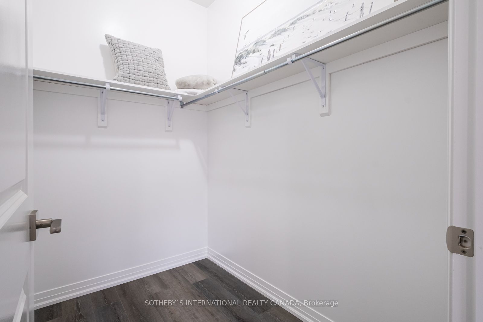 550 GREY Street #52