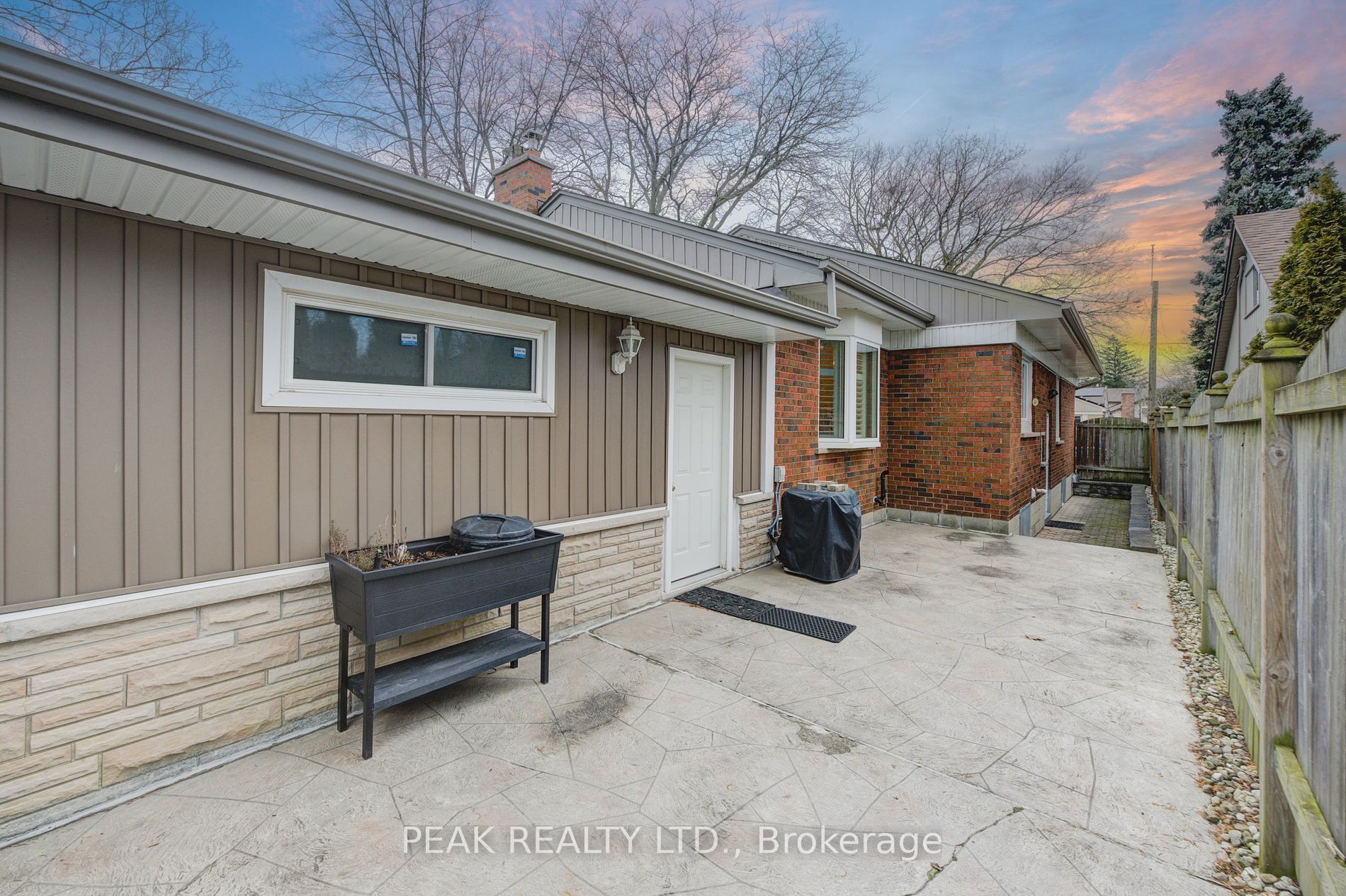 50 Edgewood Ave
