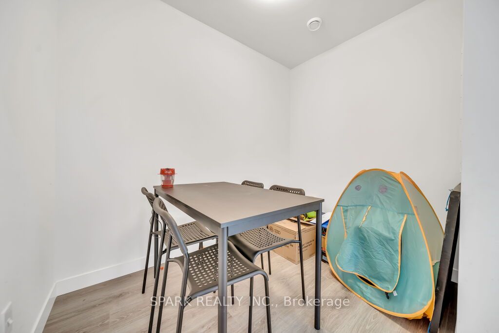 60 Frederick St, #712
