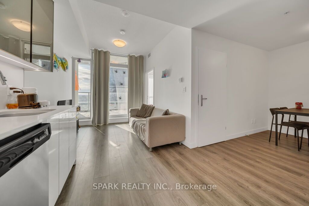 60 Frederick St, #712