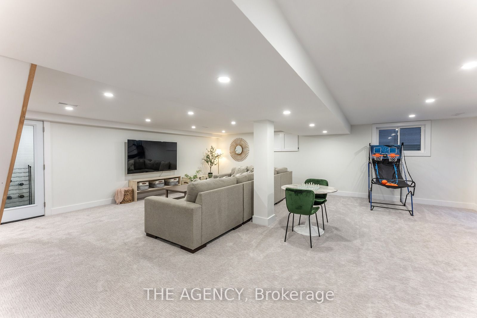 514 Oxbow Rd