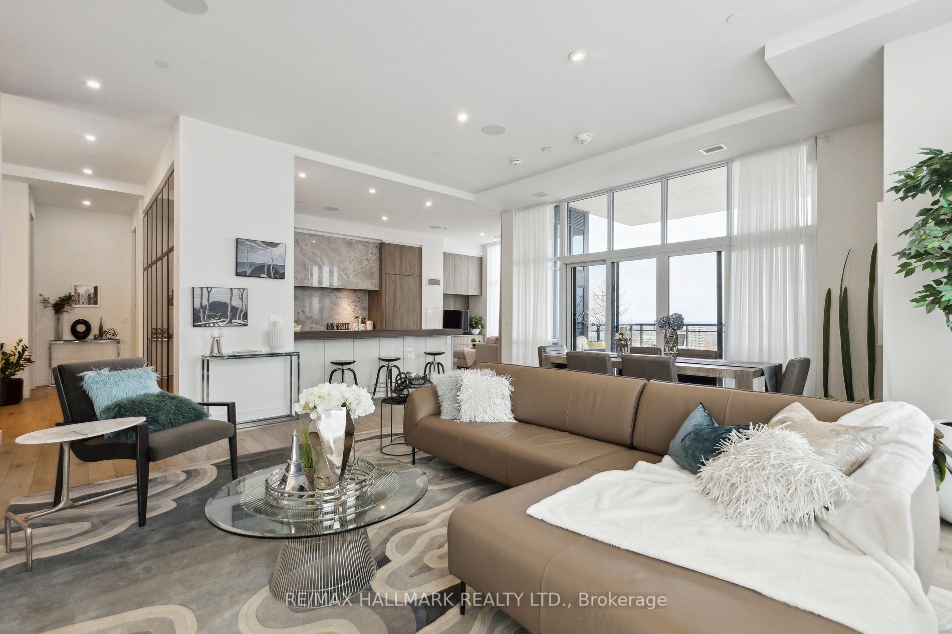 155 Caroline St, #Ph2103