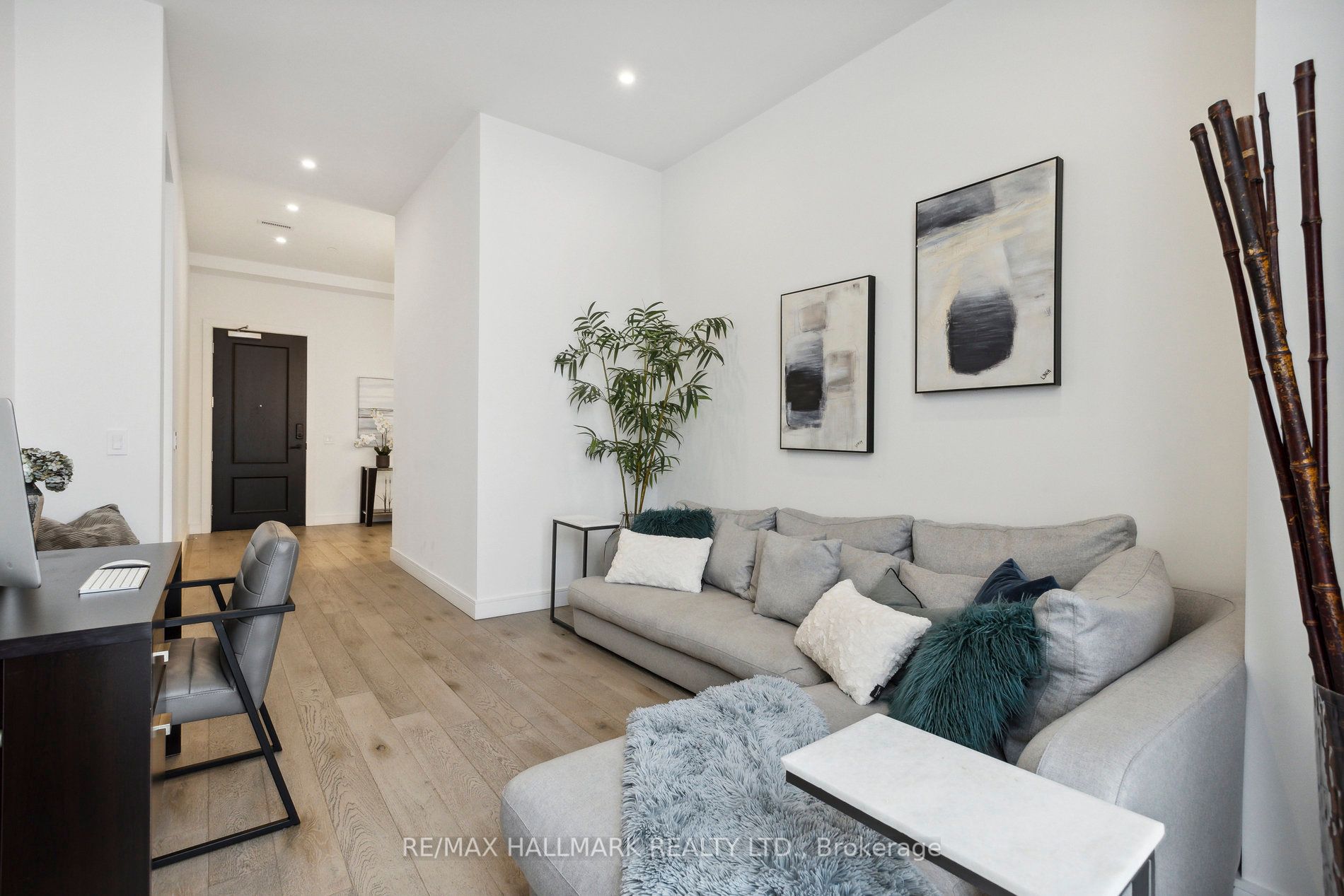155 Caroline St, #Ph2103