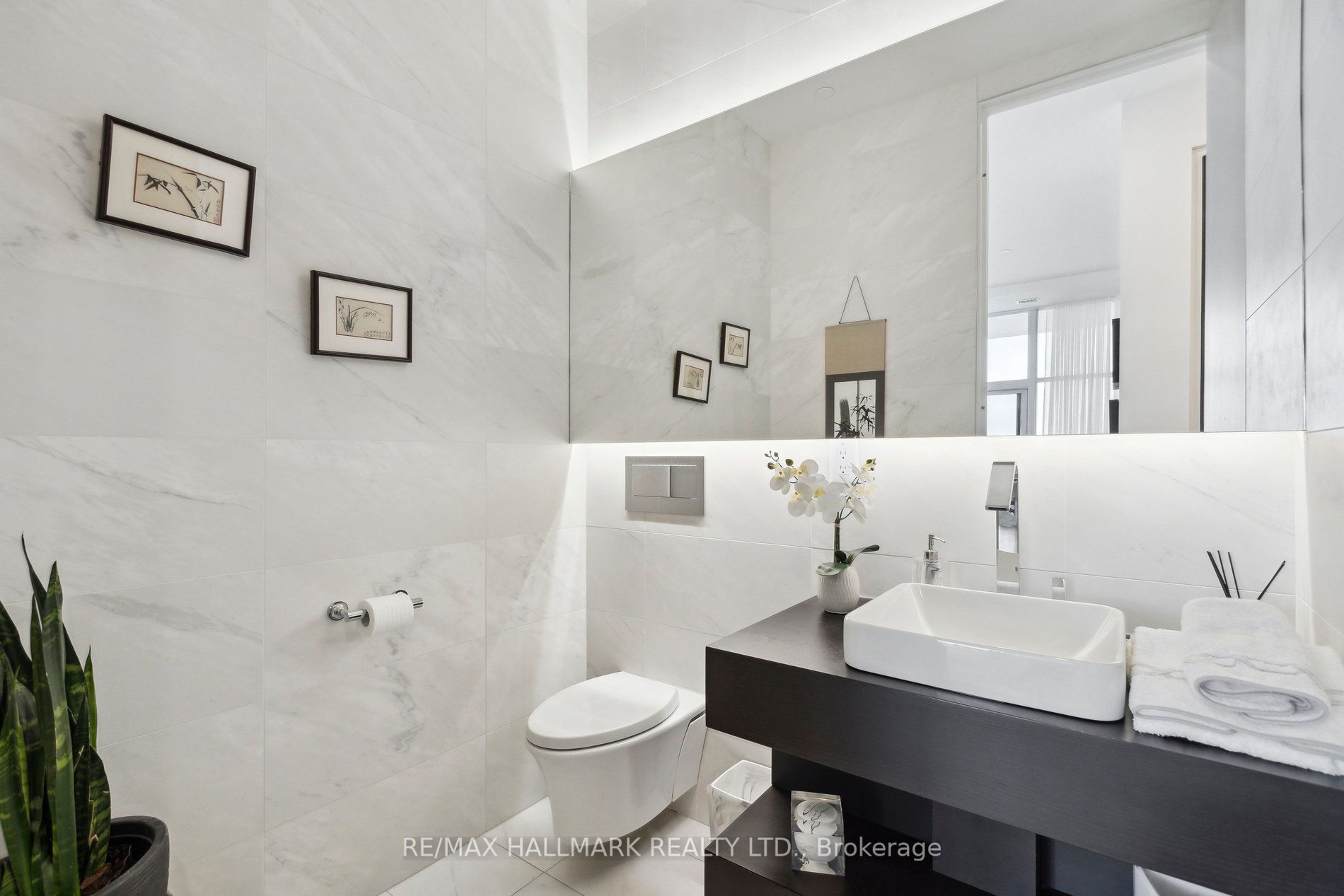 155 Caroline St, #Ph2103