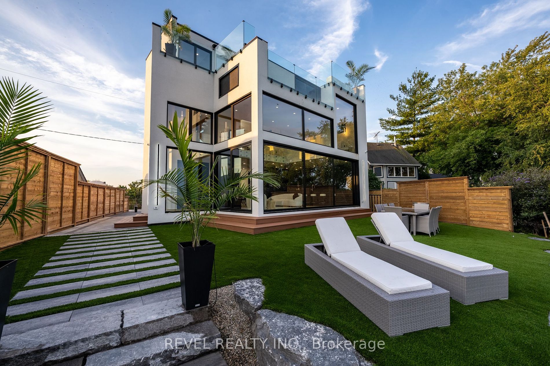 6 Firelane 11a Street