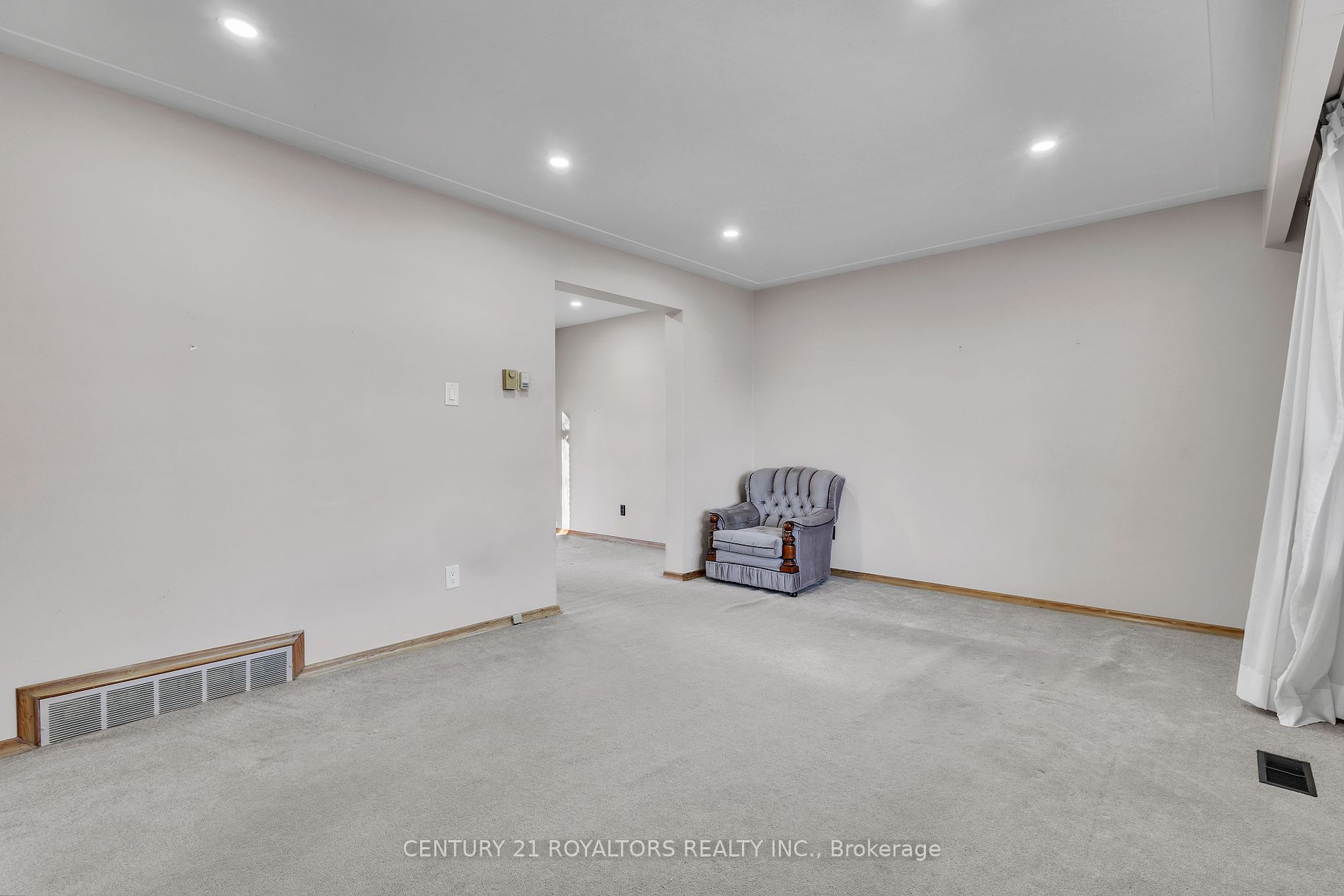 279 Kenneth Avenue