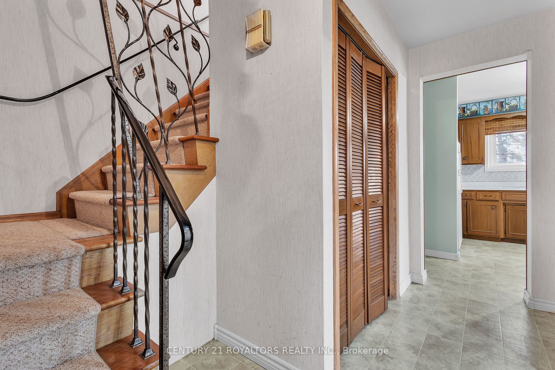 279 Kenneth Avenue