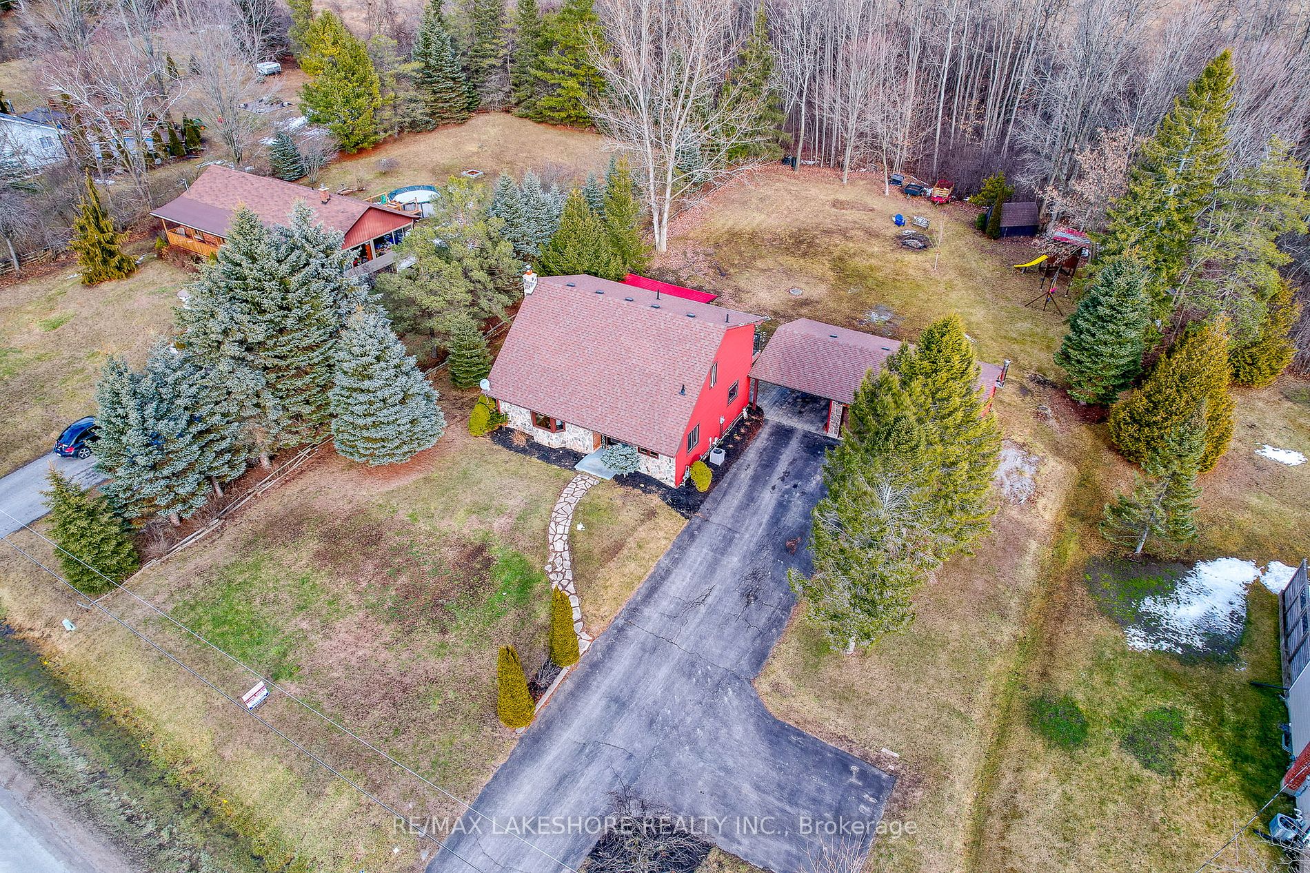 2493 CASTLE HILL Drive