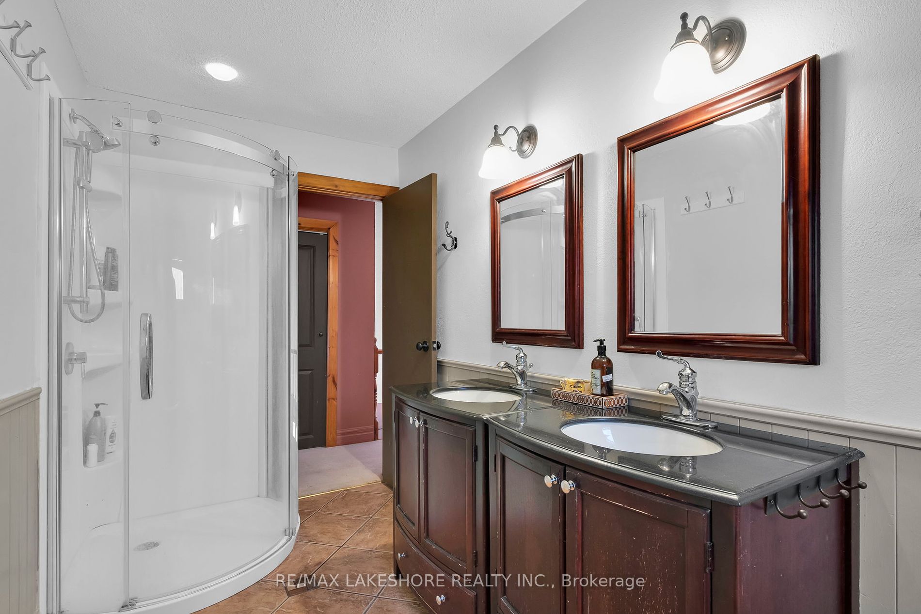 2493 CASTLE HILL Drive