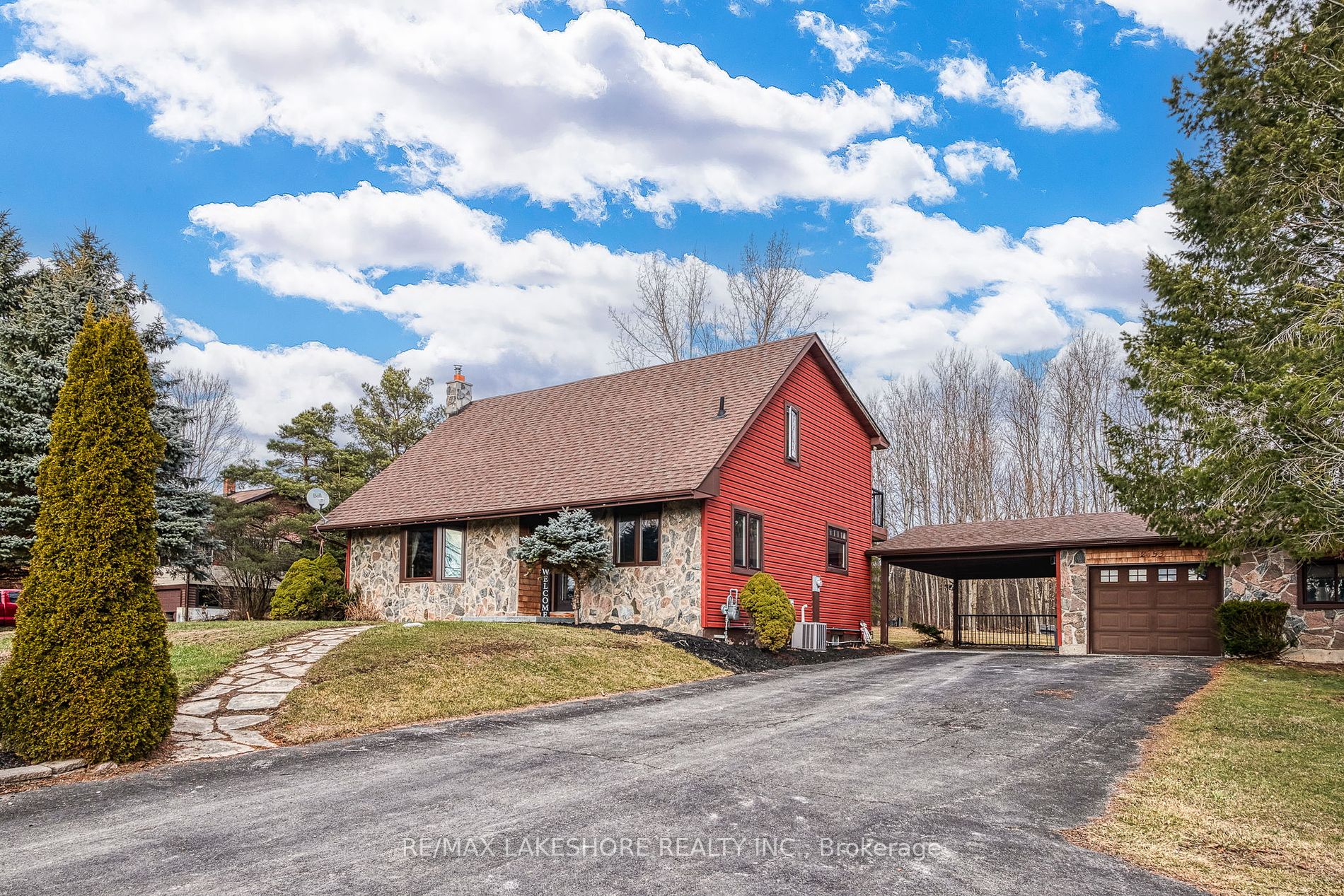 2493 CASTLE HILL Drive