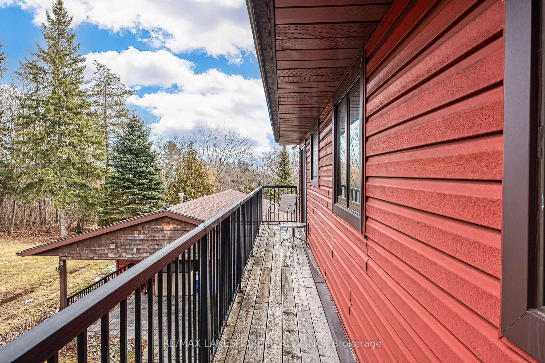 2493 CASTLE HILL Drive