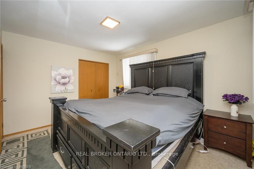1303 Highway 3 E