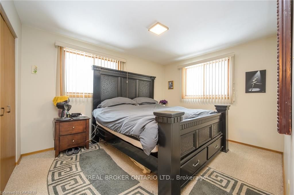 1303 Highway 3 E