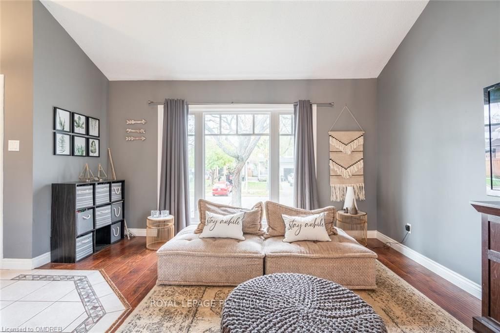 69 Dalton Cres