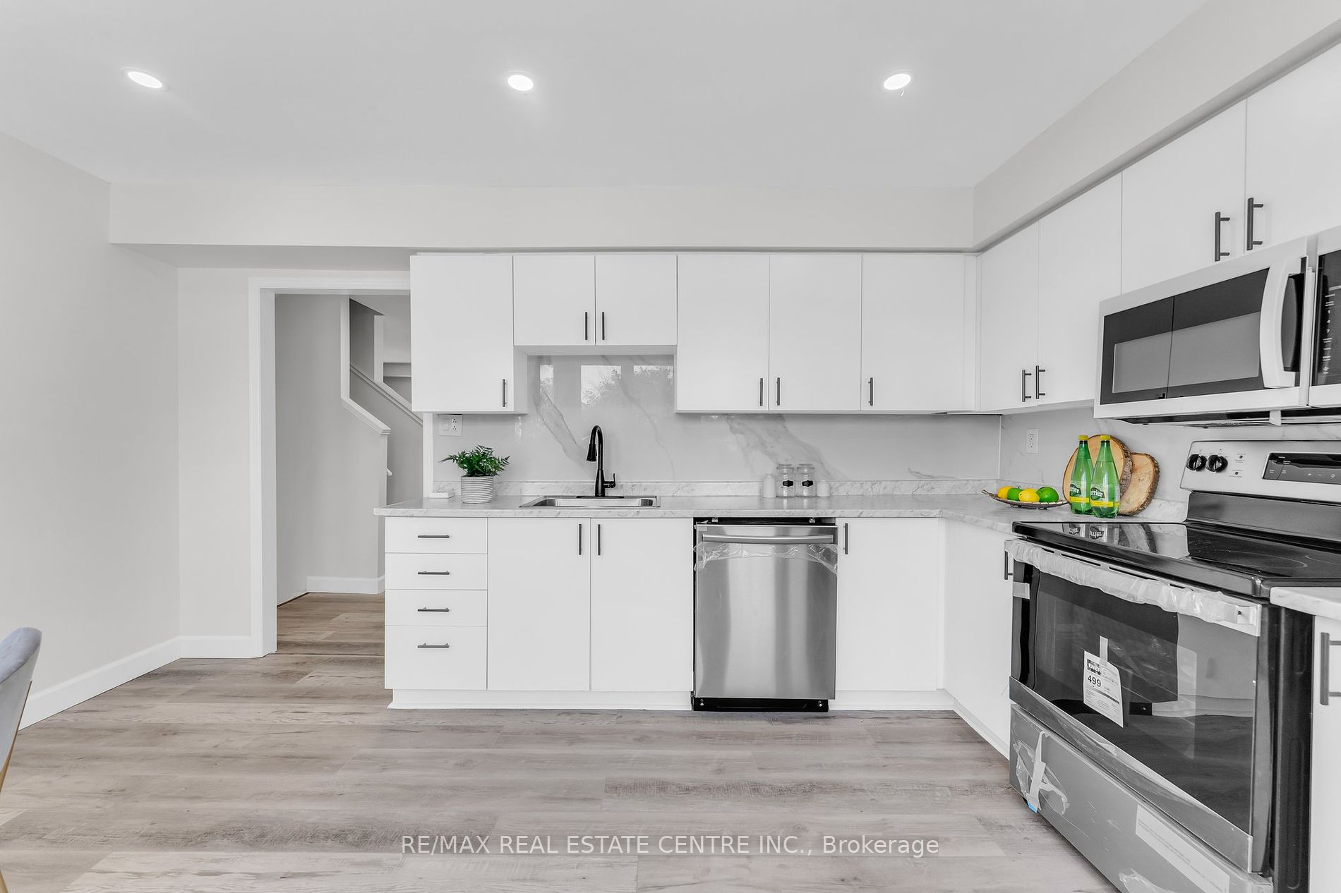 107 Middlemiss Cres
