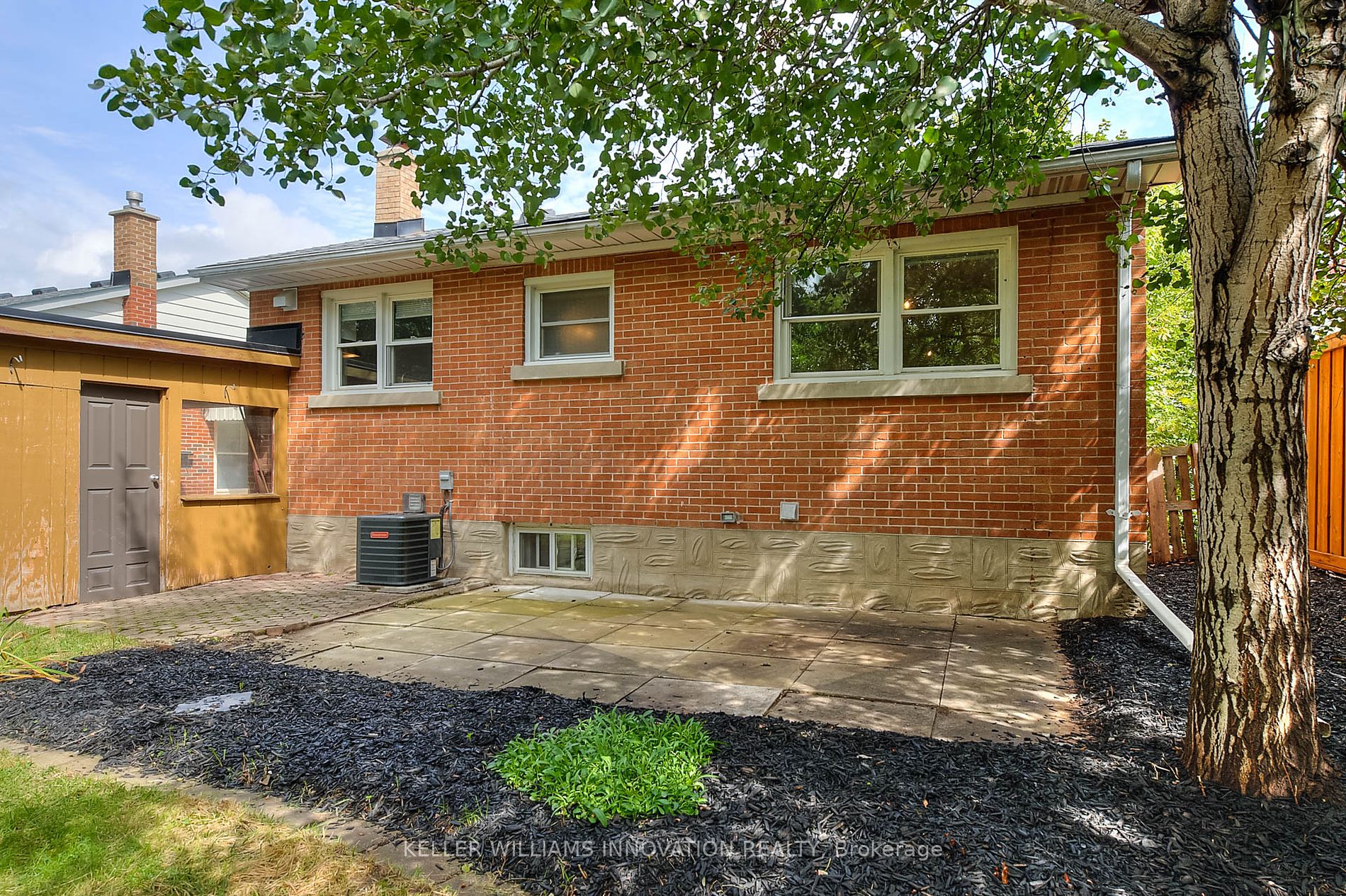 457 Highland Road E