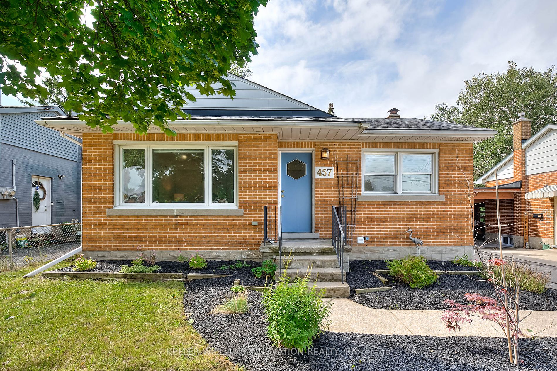 457 Highland Road E