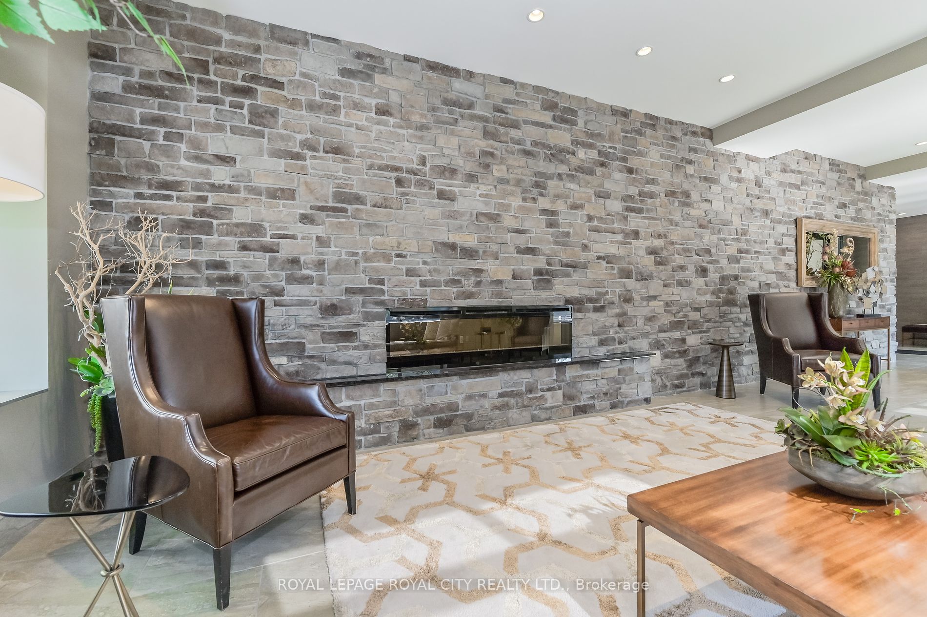 160 Macdonell Street, #1206