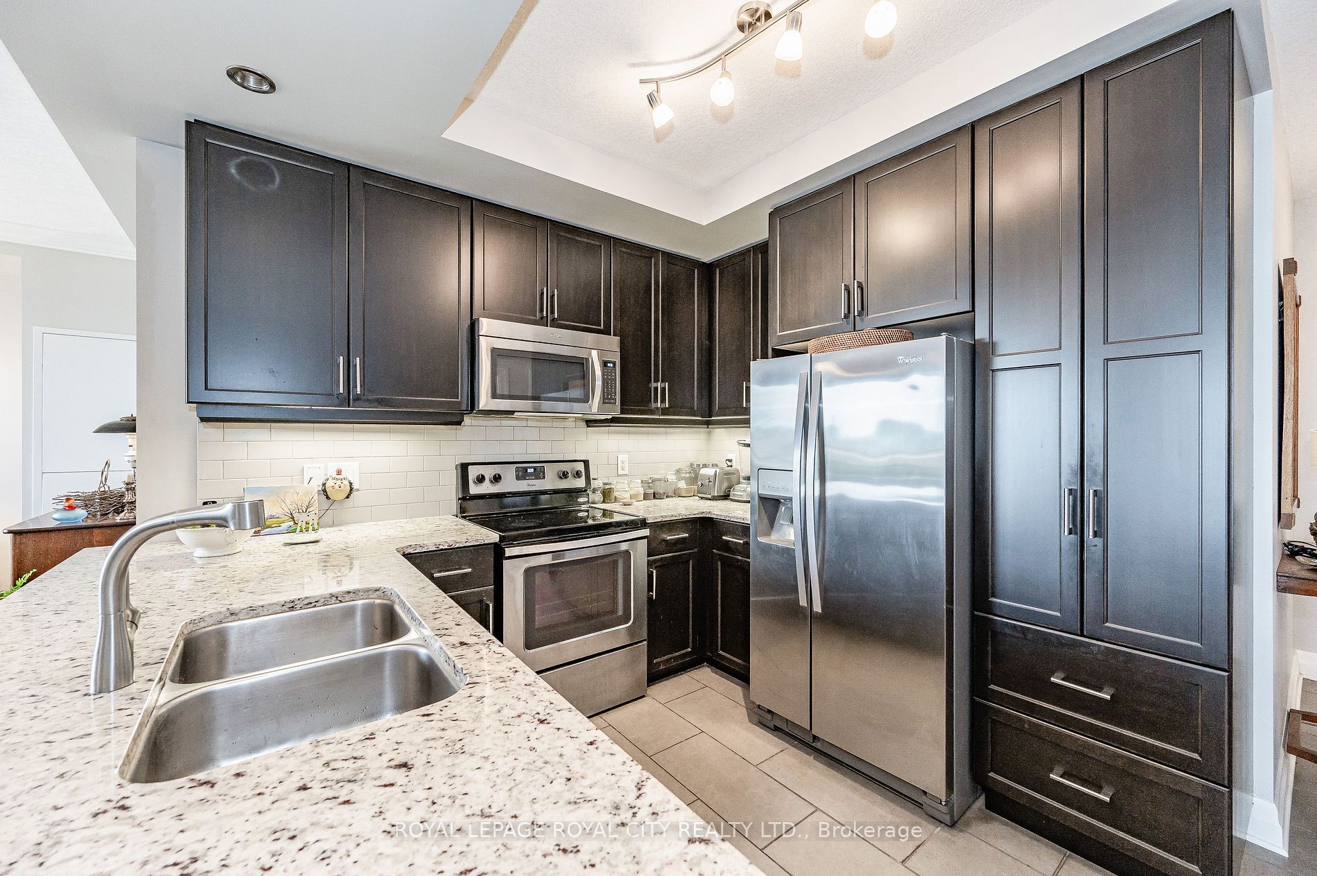 160 Macdonell Street, #1206