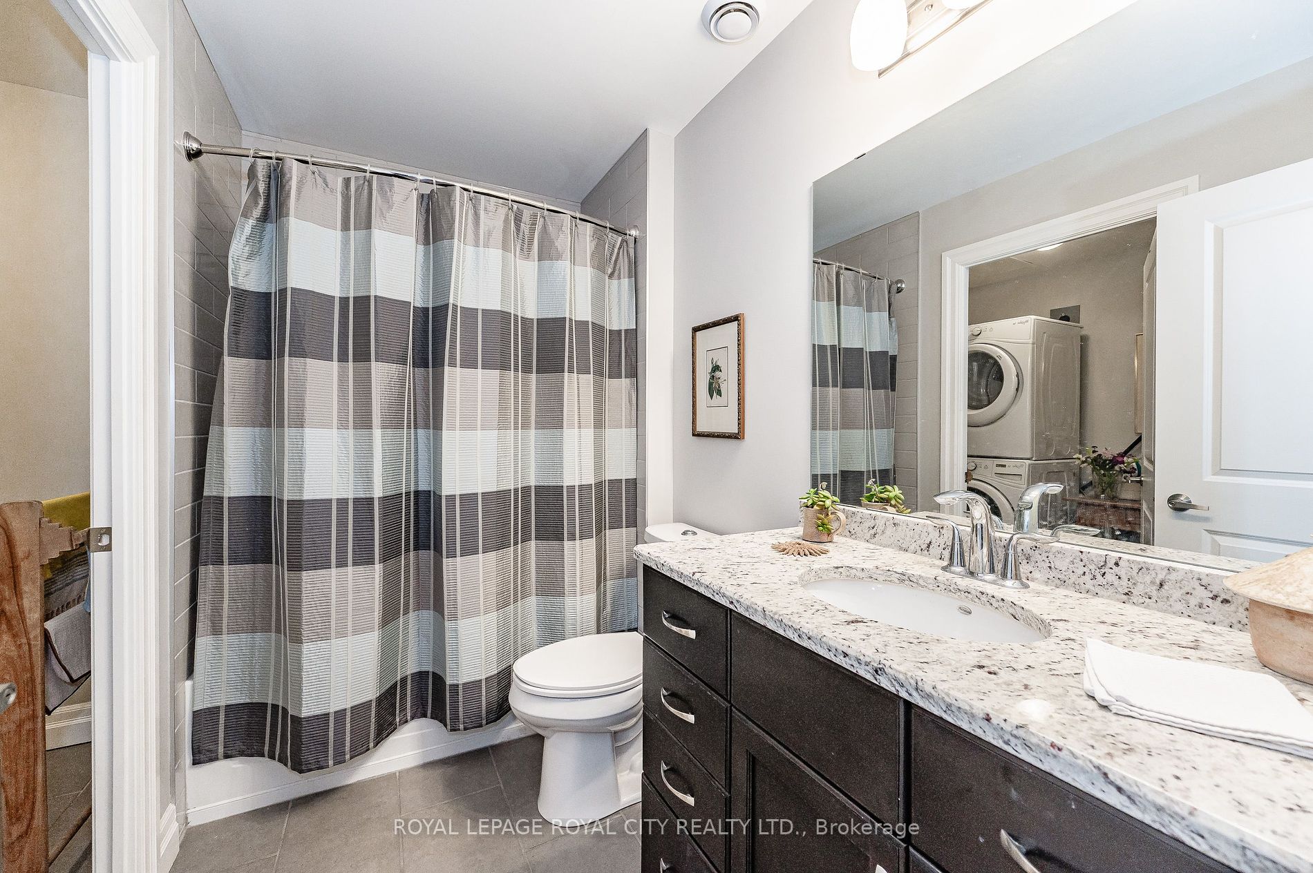 160 Macdonell Street, #1206
