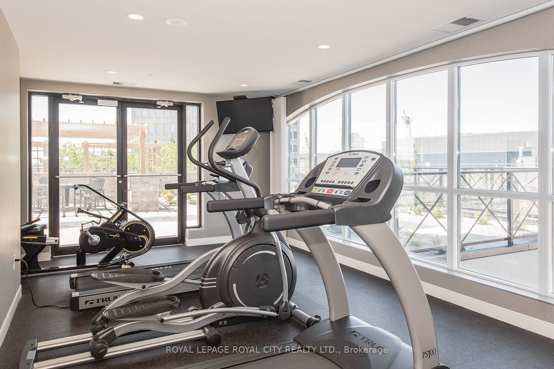 160 Macdonell Street, #1206