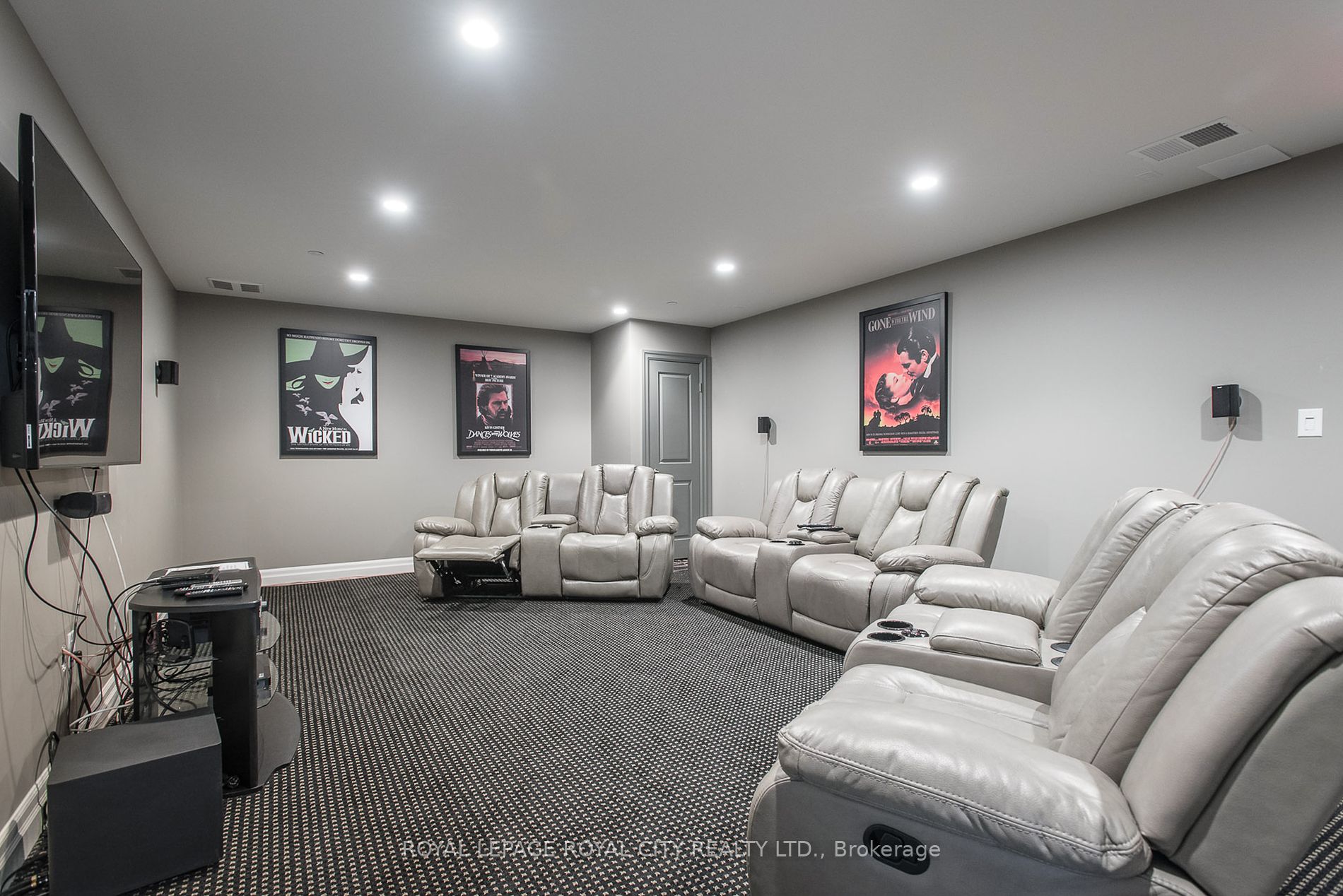 160 Macdonell Street, #1206