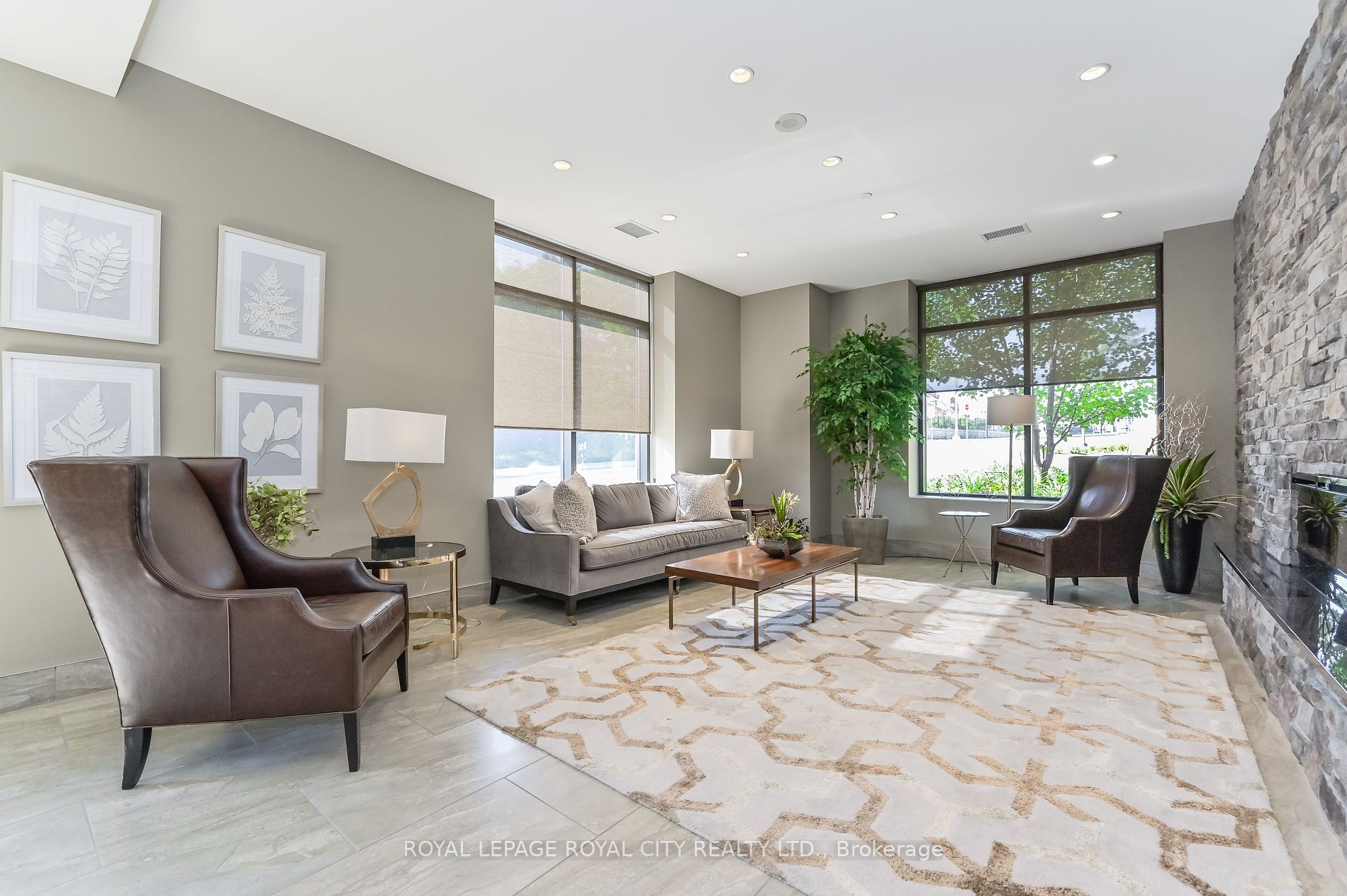160 Macdonell Street, #1206
