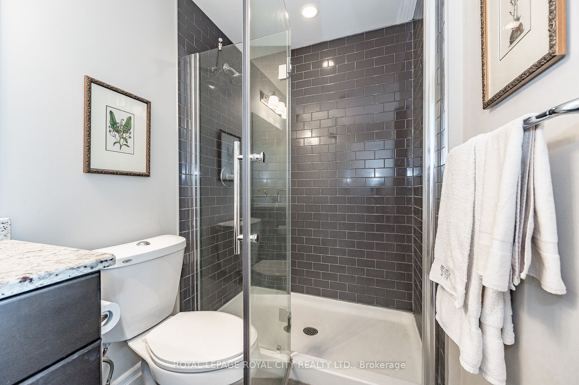 160 Macdonell Street, #1206
