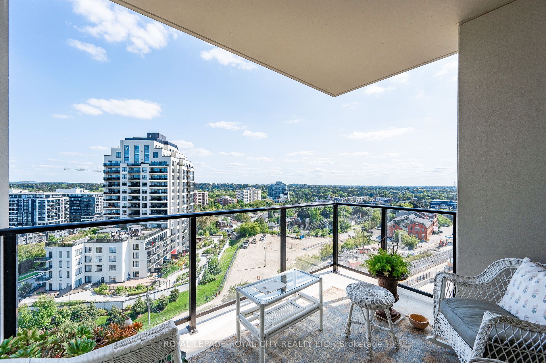 160 Macdonell Street, #1206