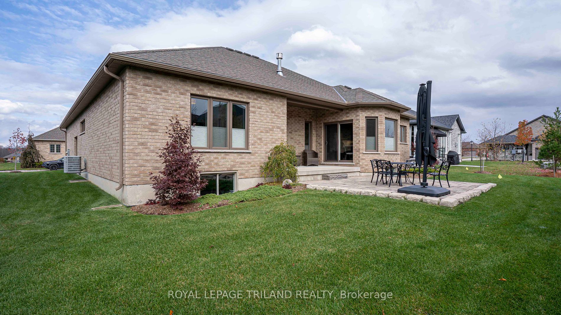 2407 Moe Norman Way