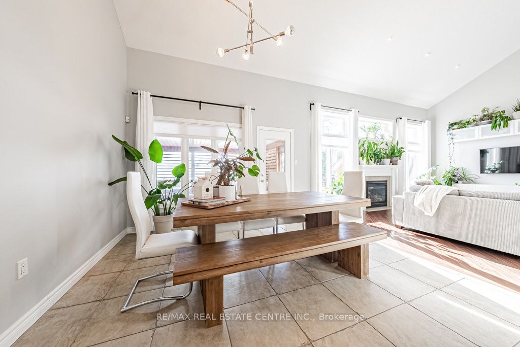12 Wills Cres