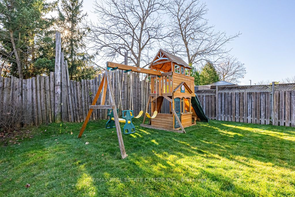 12 Wills Cres