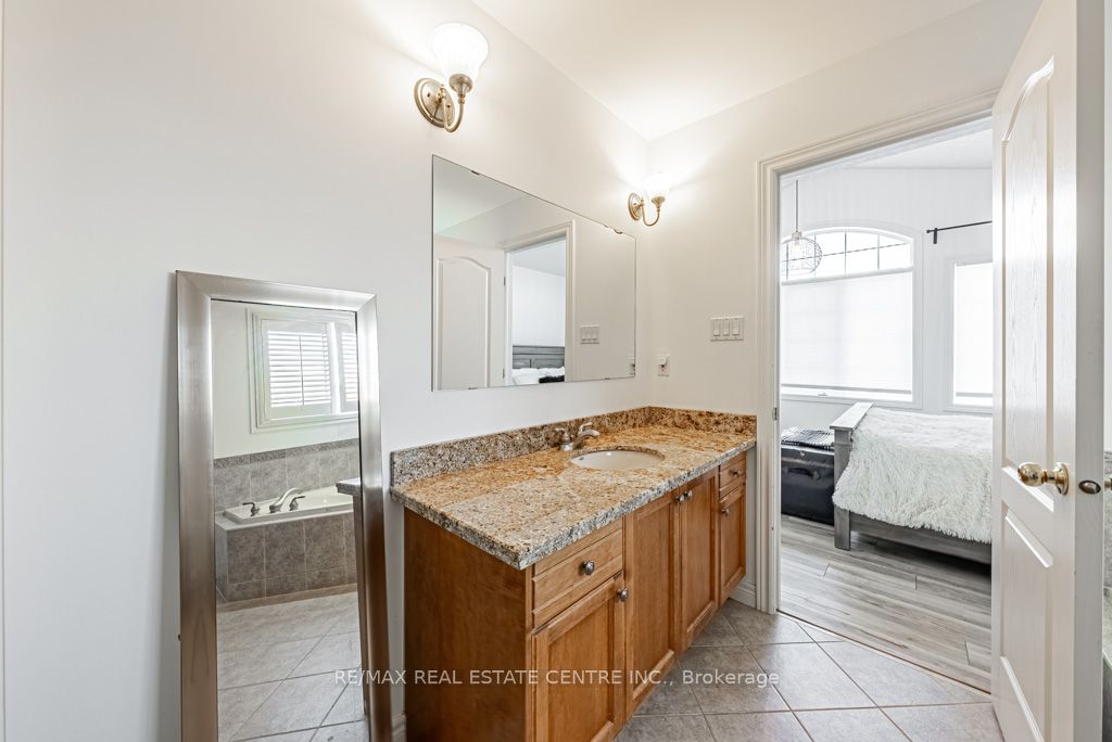12 Wills Cres