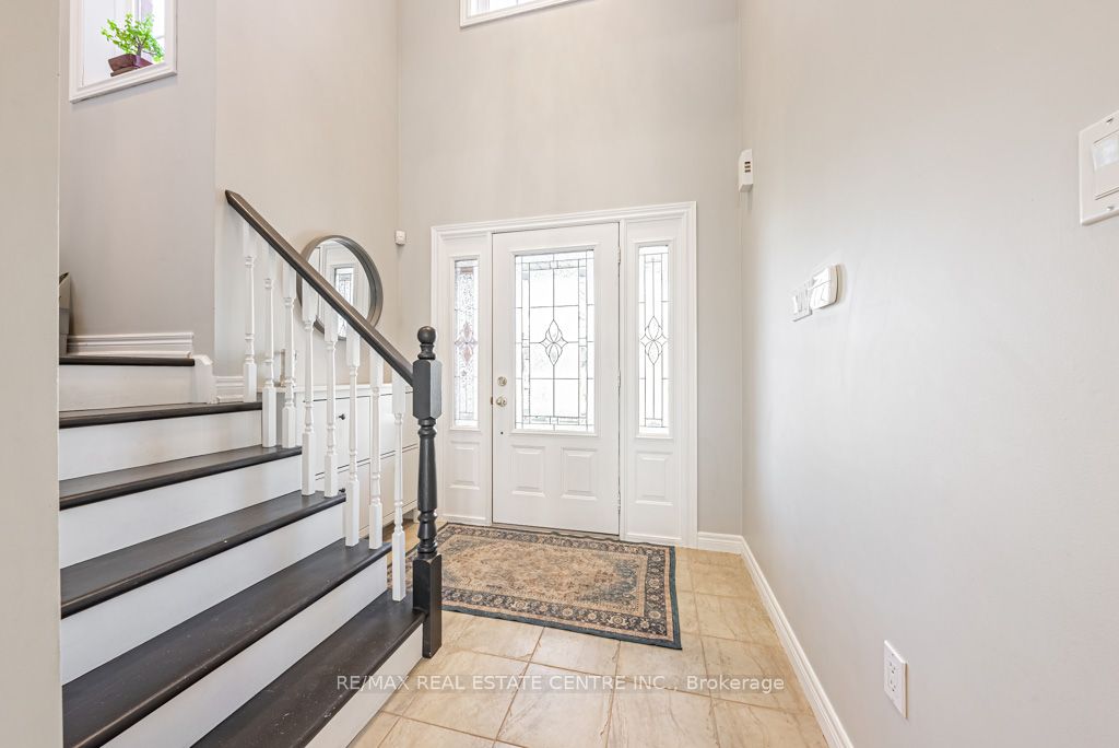 12 Wills Cres