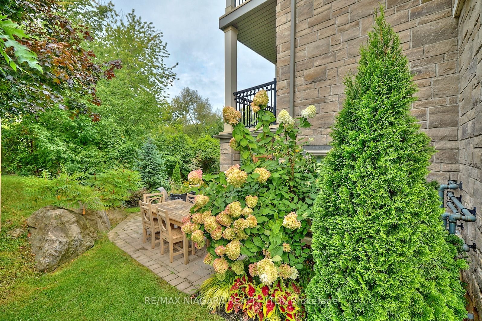 50 Aberdeen Lane S #26