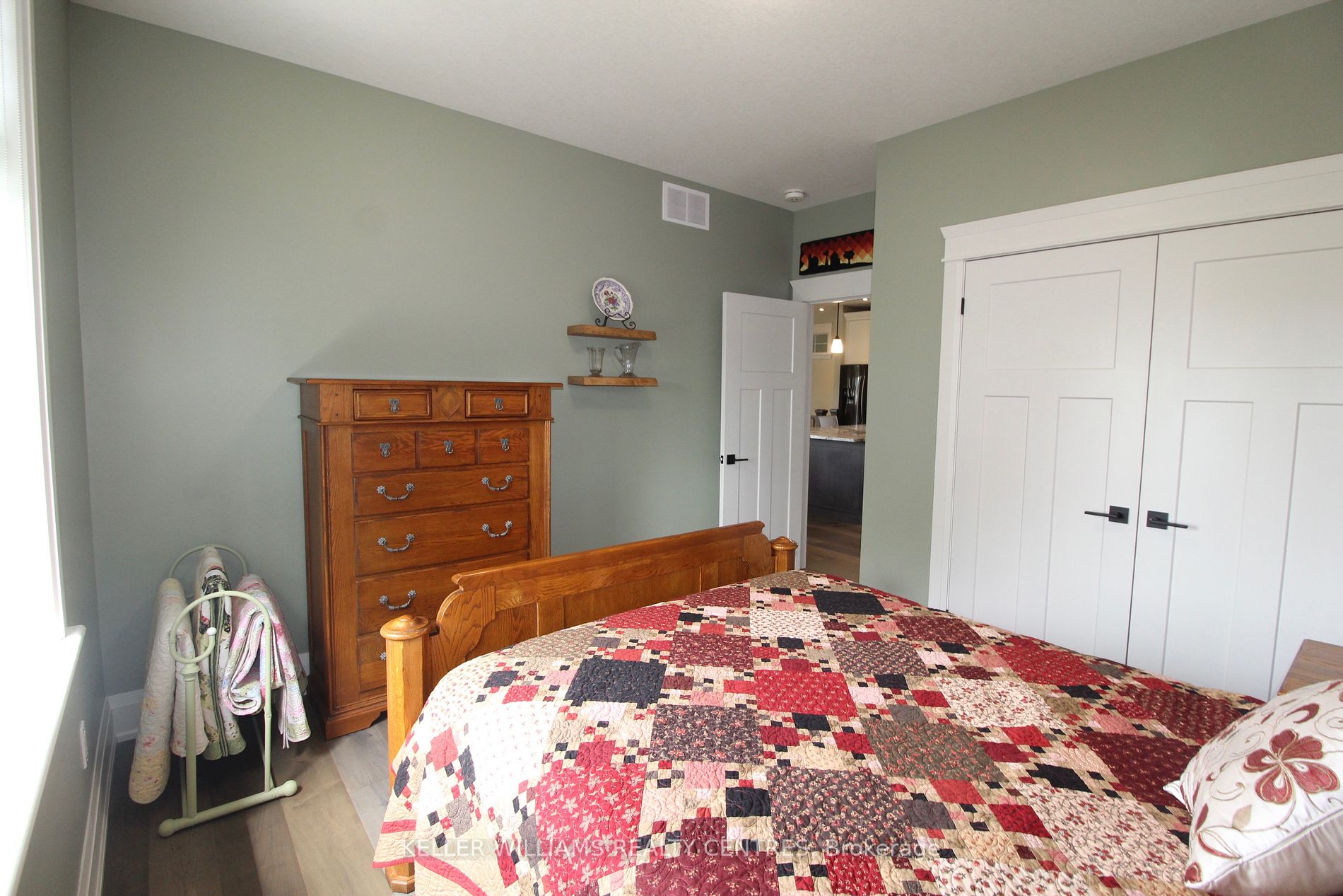 220 Djay Cres