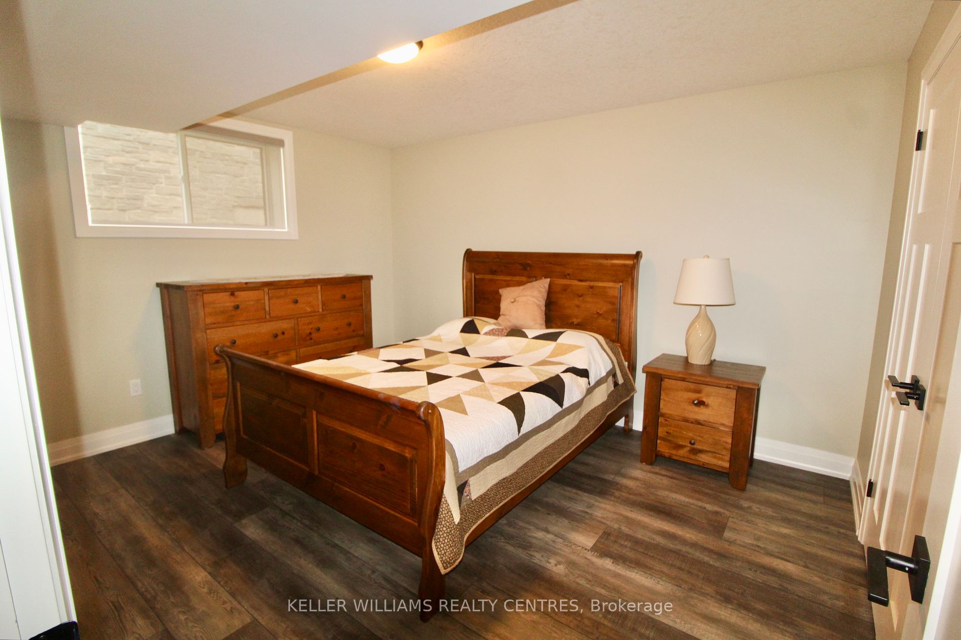 220 Djay Cres