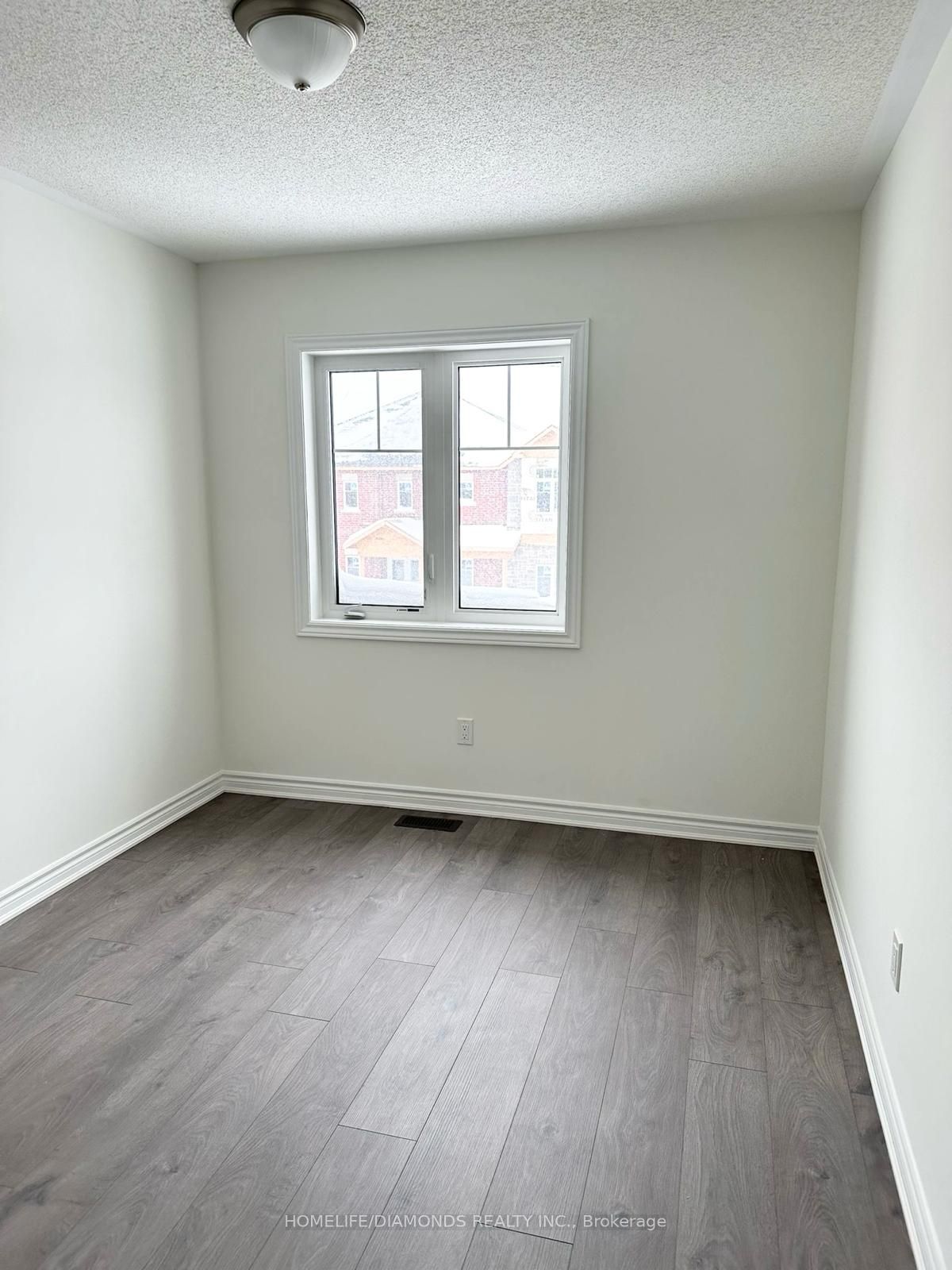 31 SAPPHIRE Way