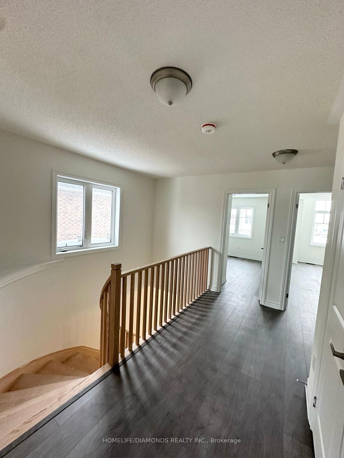 31 SAPPHIRE Way