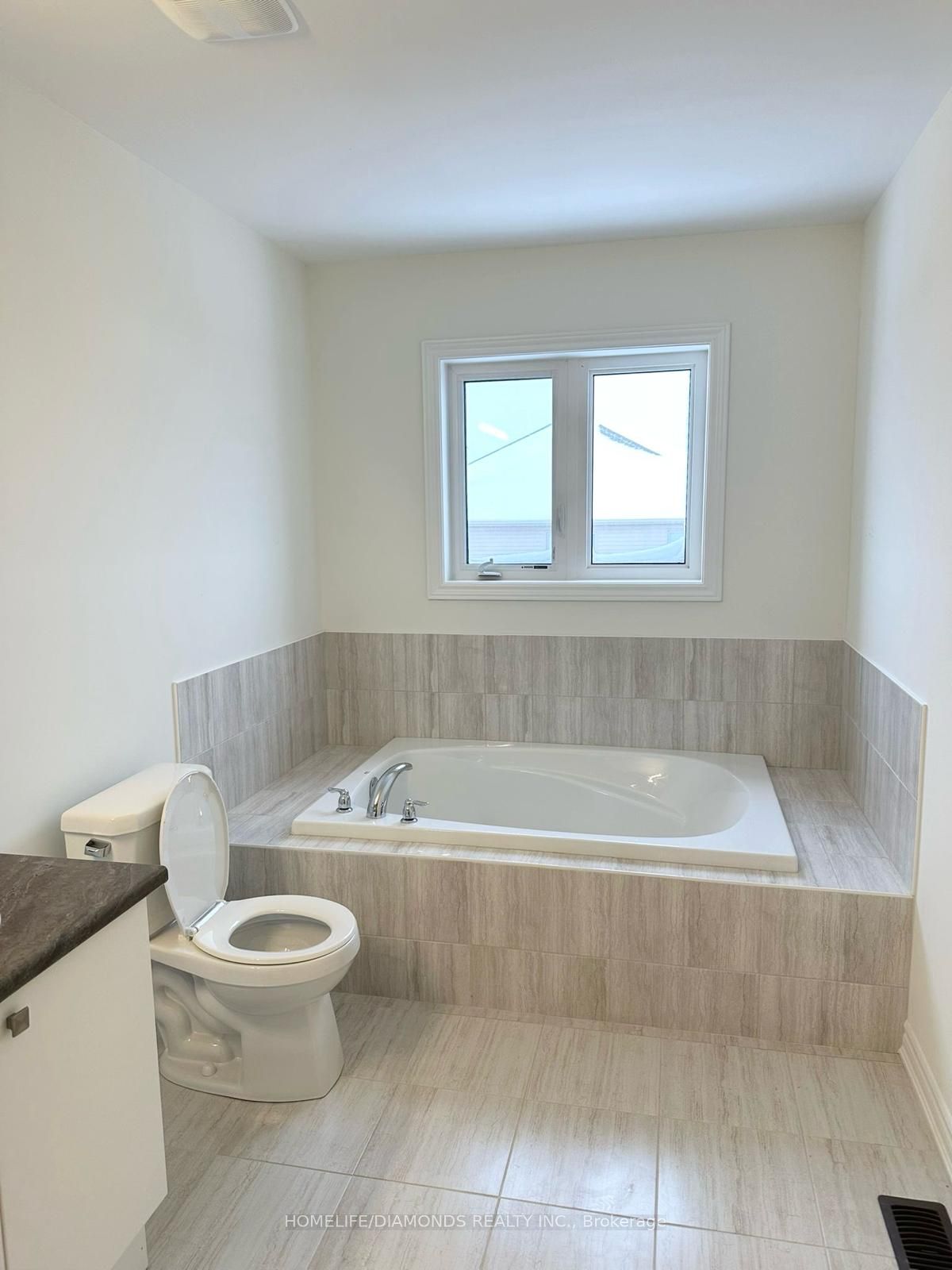 31 SAPPHIRE Way