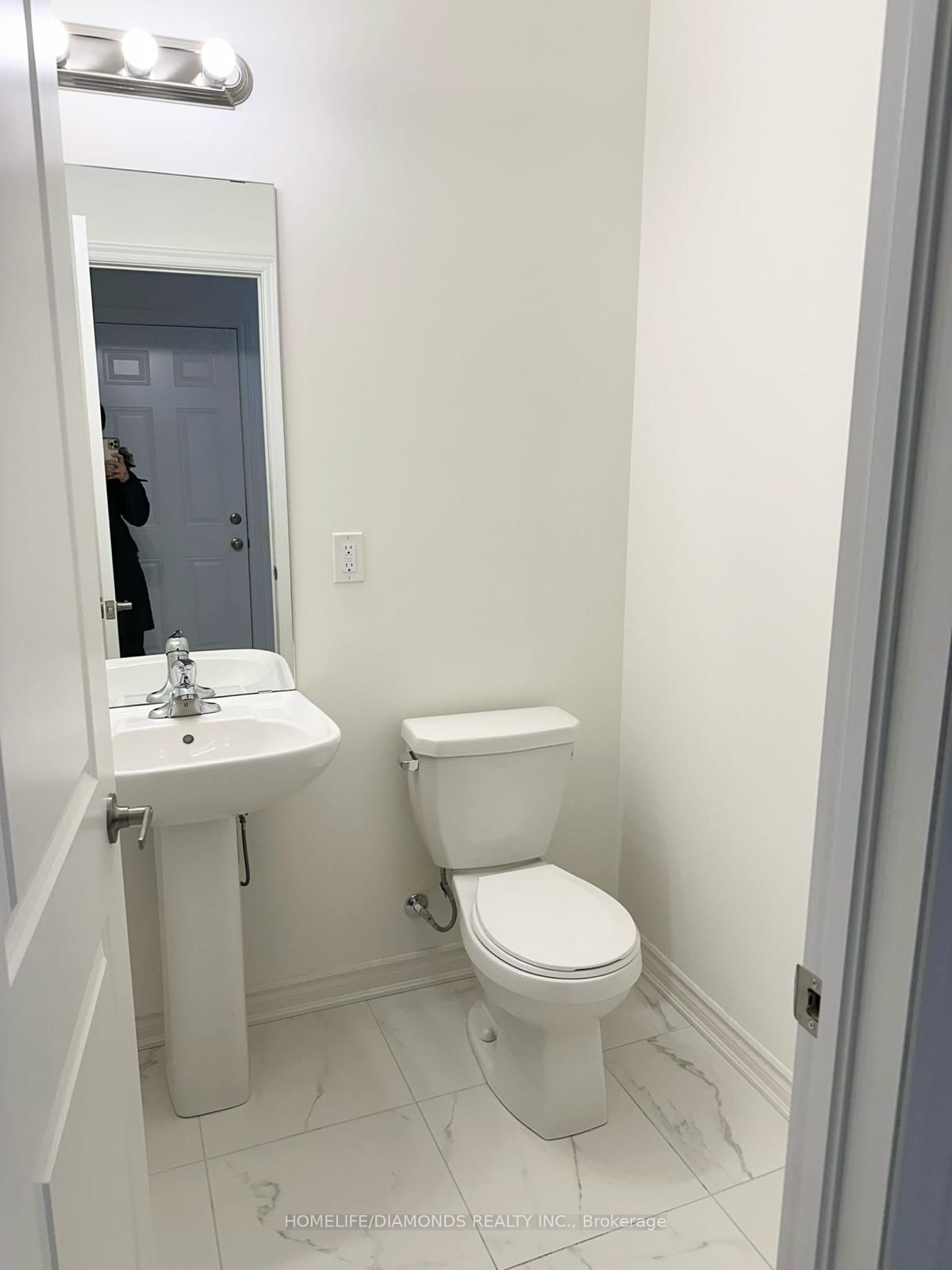 31 SAPPHIRE Way