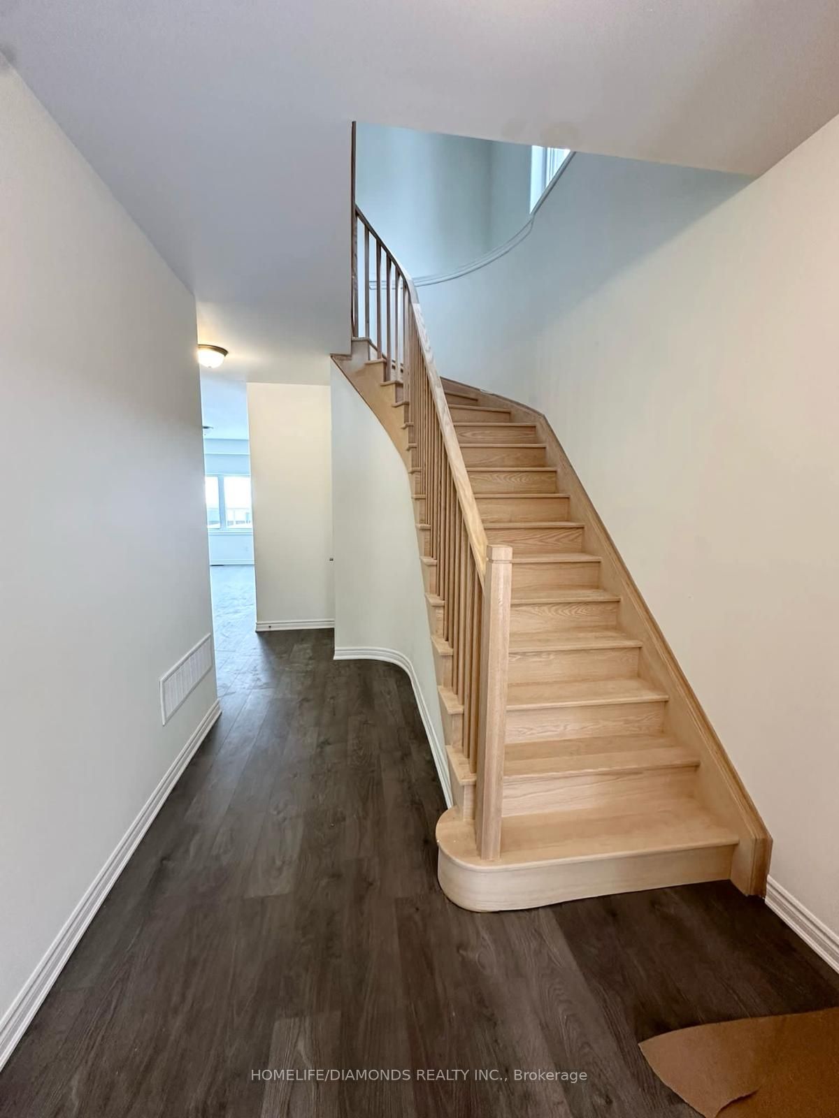 31 SAPPHIRE Way