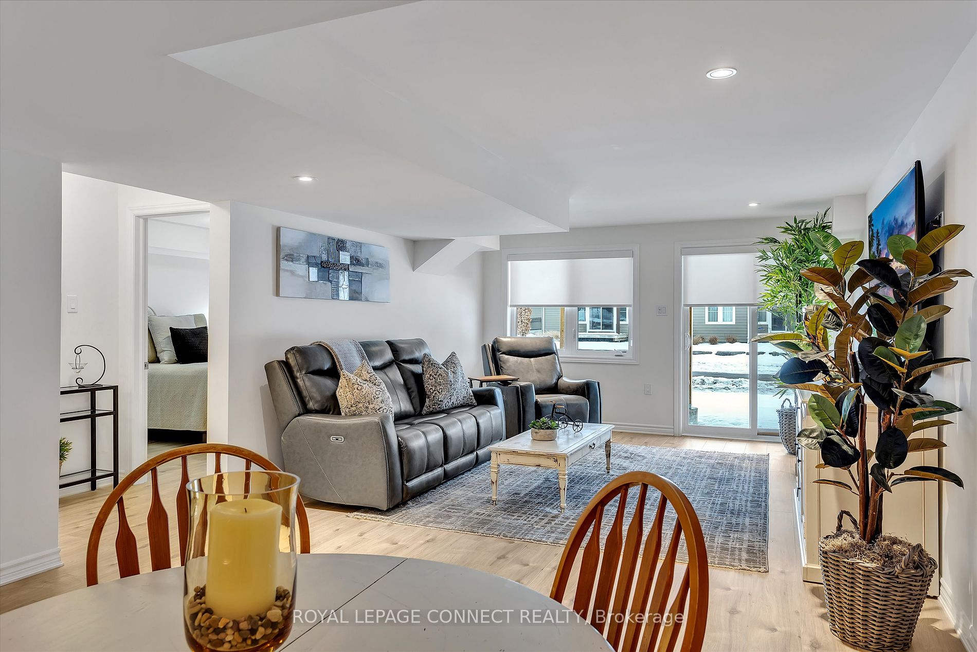 17 Lakewood Crescent #32