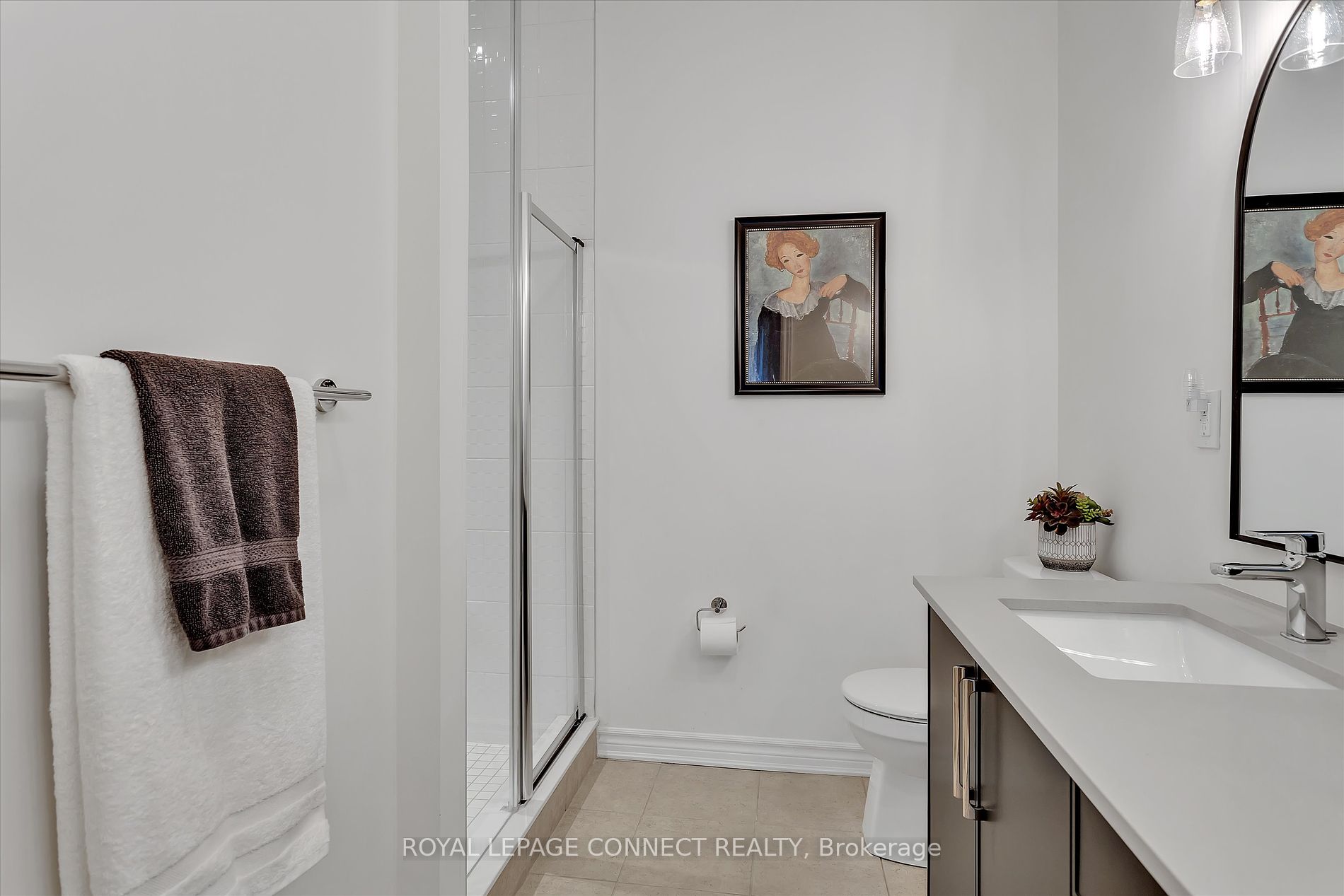 17 Lakewood Crescent #32