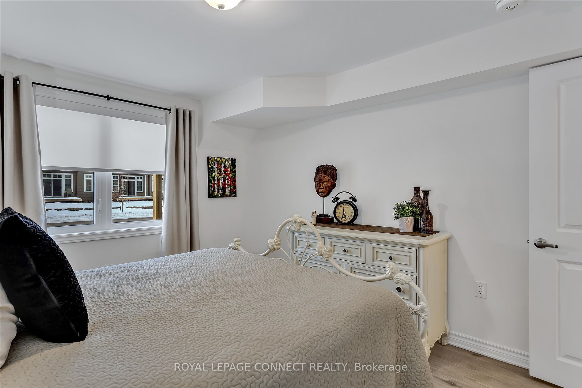 17 Lakewood Crescent #32